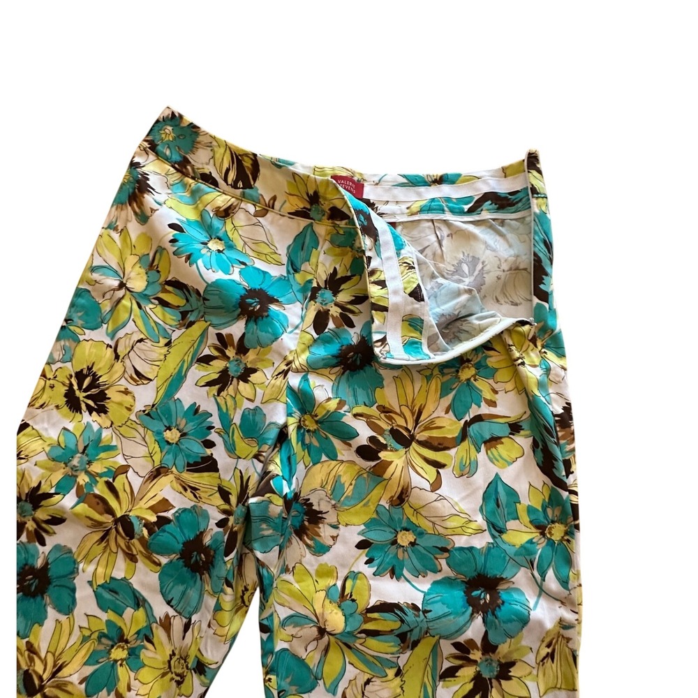 Valerie Stevens Womens Floral Capri Pants Cropped Button Detail Size 14 - Picture 3 of 6